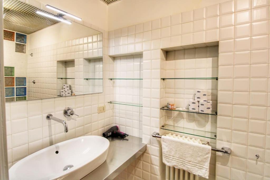 Paglia45 Apartment At Trastevere By Yourhost 로마 외부 사진