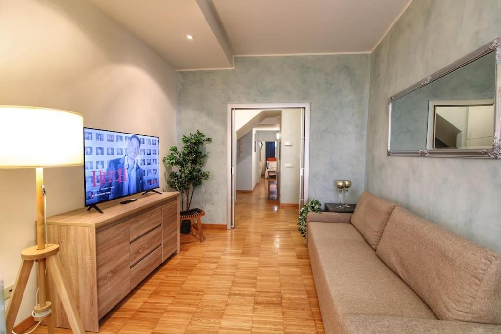 Paglia45 Apartment At Trastevere By Yourhost 로마 외부 사진